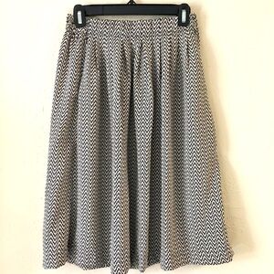 H&M Midi Full Skirt 2 Pockets Black Cream